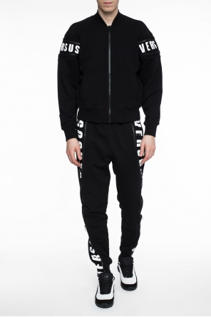 Dresowe spodnie z nadrukiem z logo, zdjęcie 2 Dresowe spodnie z nadrukiem z logo od Versace Versus
